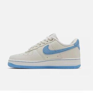 Nike Air Force 1 LXX Low - University Blue UNC White - Women's Sz 8 / Men 6.5